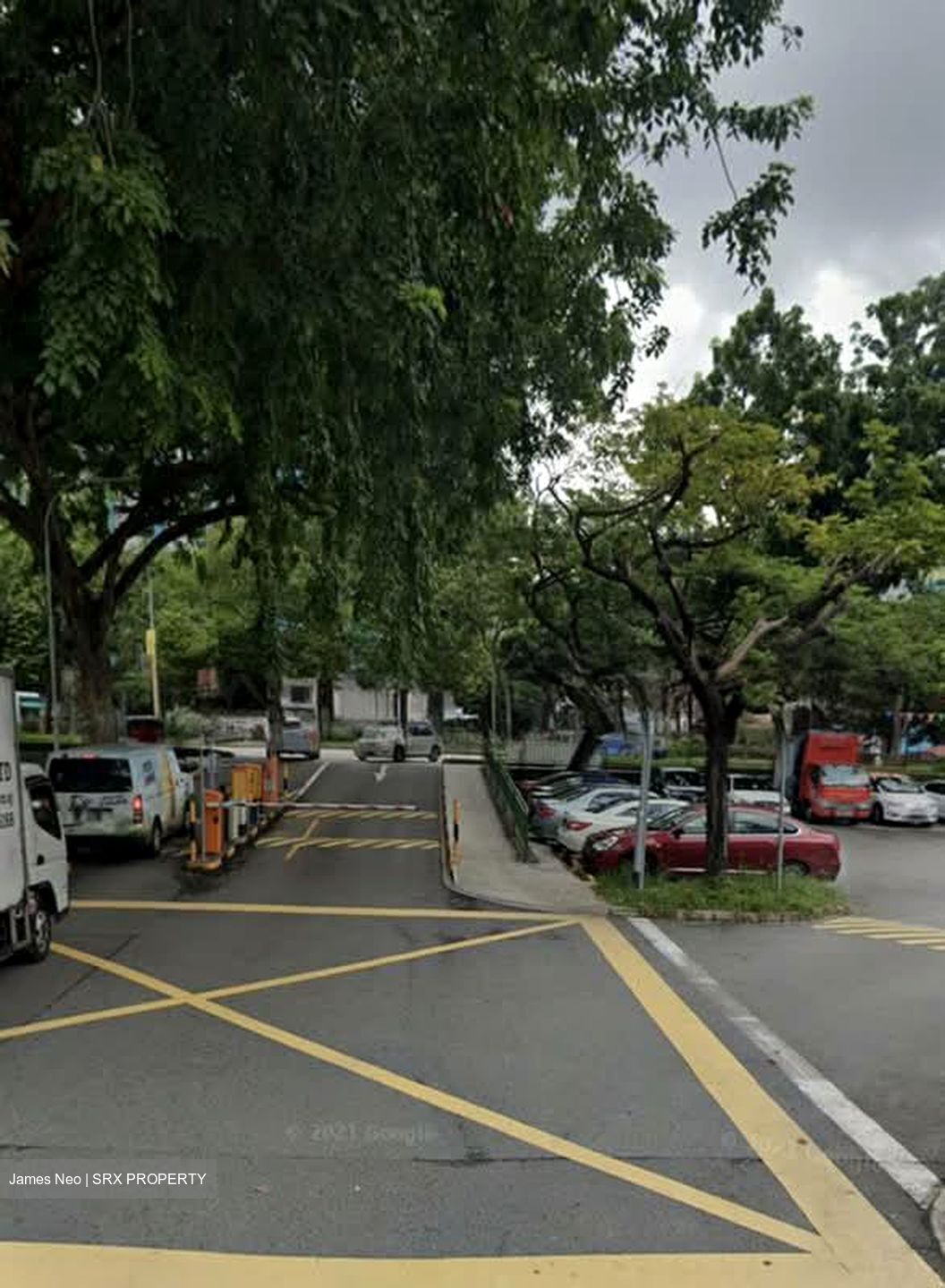 Boon Lay Shopping Centre (D22), Retail #582813731